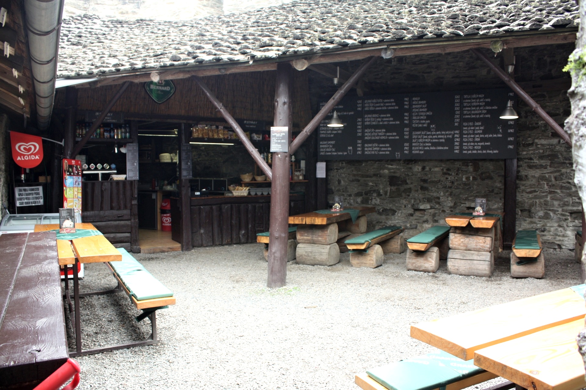 Občerstvení - hrad Sovinec